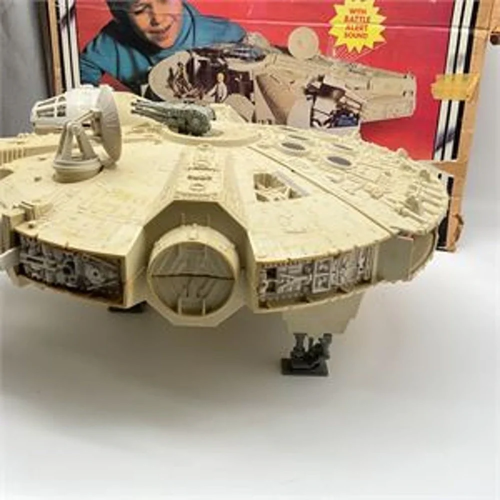 Vintage 1979 Kenner Star Wars Millennium Falcon Spaceship Vehicle with Box